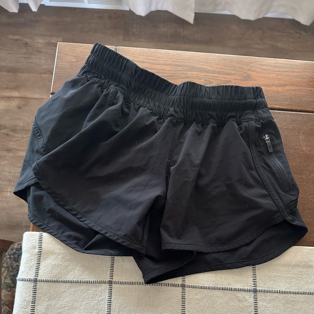 Lululemon hotty hot size 6 low rise